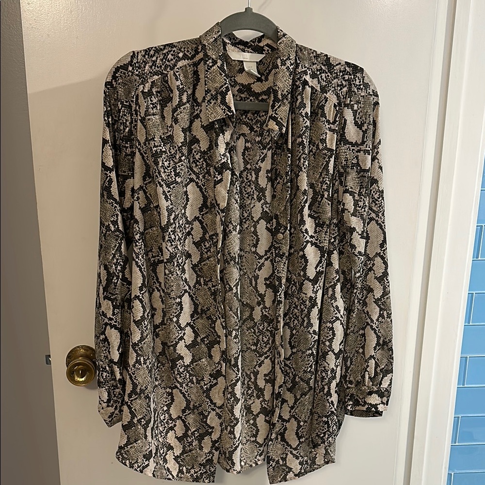 H&M Black and Cream Snake Print Blouse